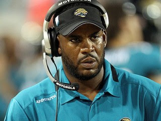 4535 MEL+TUCKER Jaguars biography