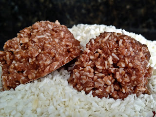photo: low carb chocolate coconut cluster