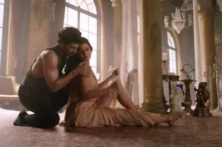 Hone Do Batiyan Song Lyrics - Fitoor (2016) | Aditya Roy Kapoor, Katrina Kaif and Tabu