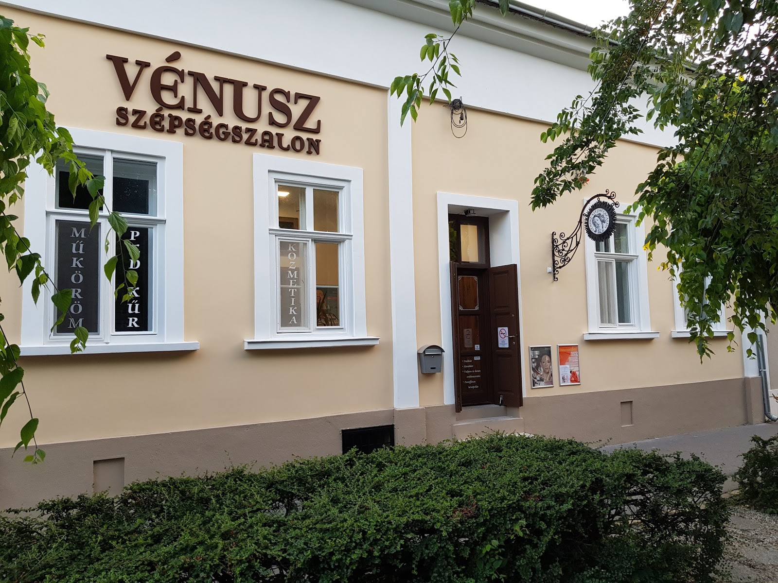 Vénusz Szépségszalon- Kozmetika, fodrászat, manikűr, pedikűr