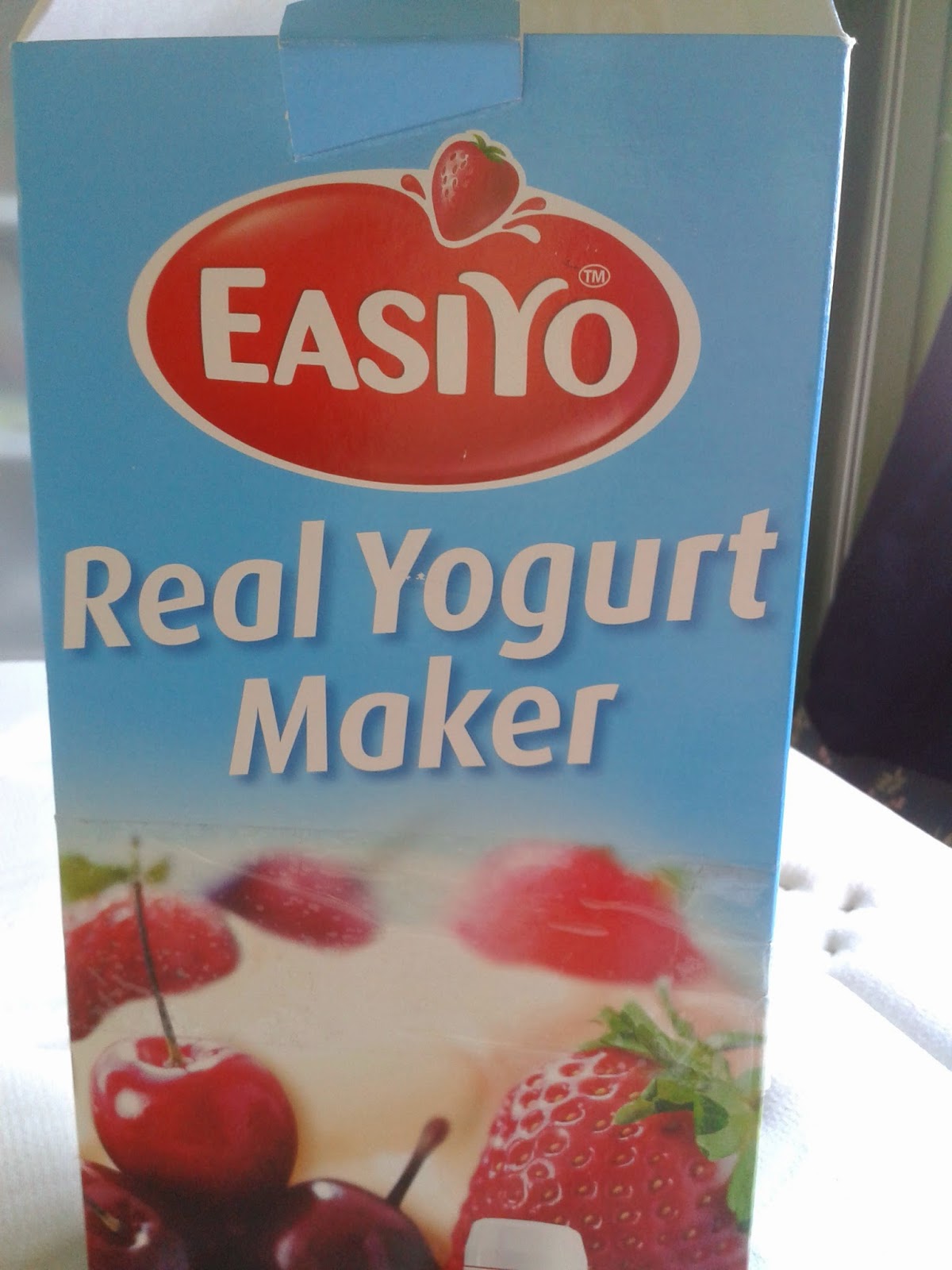 How to make yogurt with EasiYo Yogurt Maker with and without the sachets