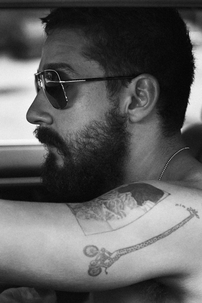 Shia LaBeouf faz ensaio sem camisa para ‘Interview’ Shia Labeouf