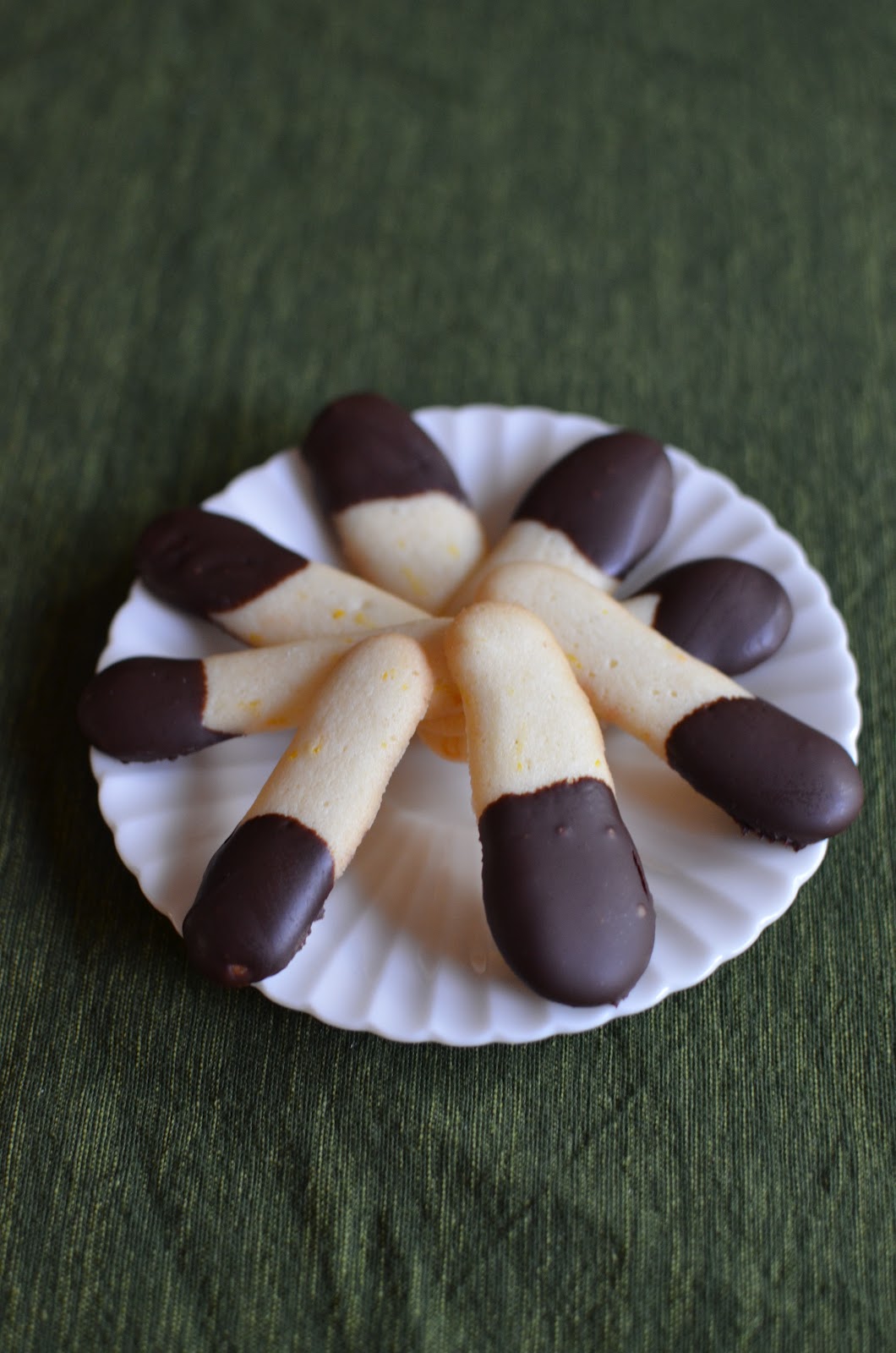 Playing with Flour Langues de Chat (Cat's Tongue cookies)