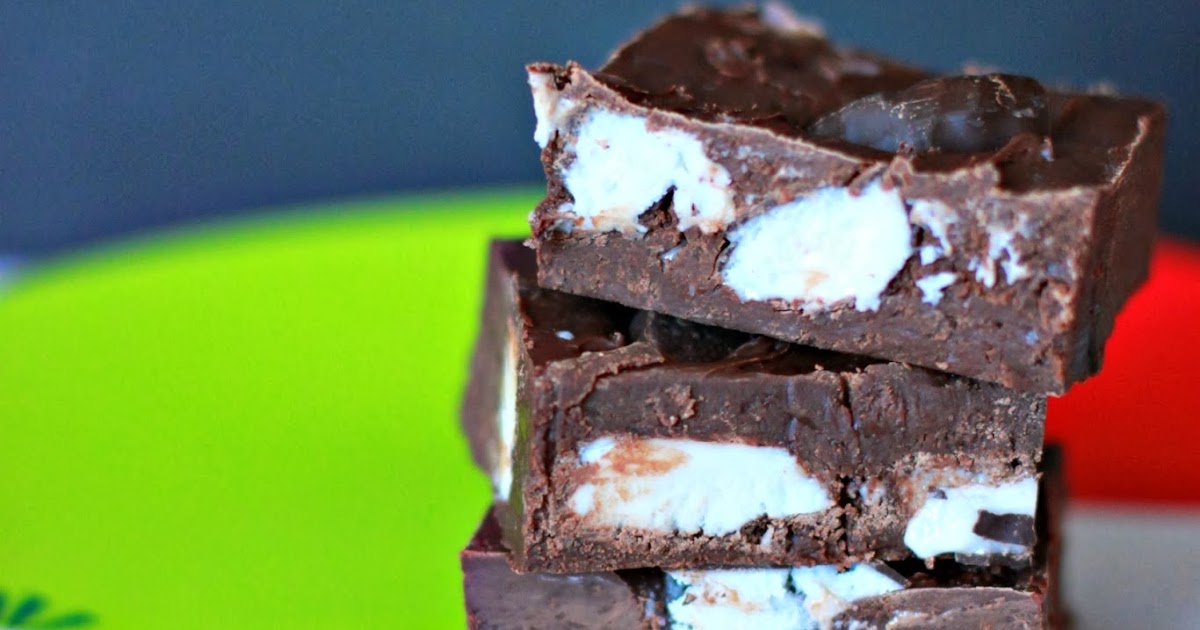 Larissa Another Day York Peppermint Patty Fudge {3 ingredients}