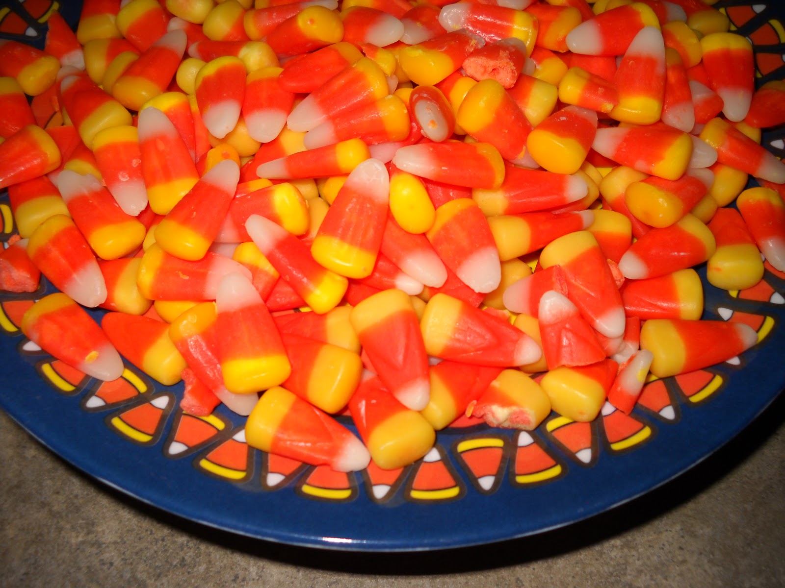 Potpourri Mommy Candy Corn Butterfingers