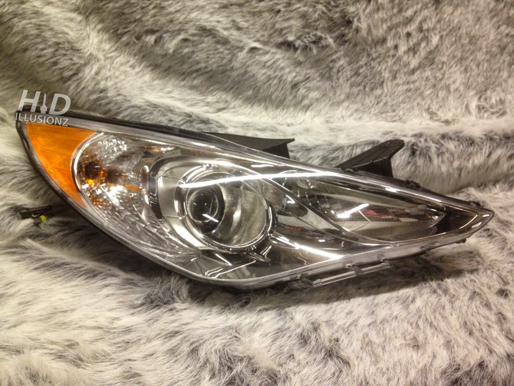 HID ILLUSIONZ Hyundai Sonata Morimoto Mini H1 HID Retrofit Projector