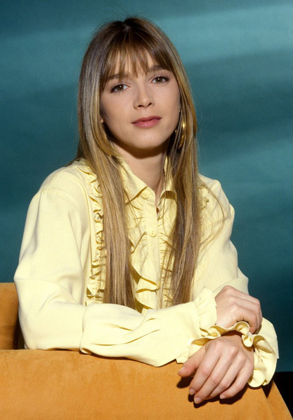 http://3.bp.blogspot.com/-hSi0f2ZRlSI/Tsu2IvBrciI/AAAAAAAABQU/AHTf1D3xrpw/s1600/pictures+of+hairstyles+helen+roles+hair+bangs.jpg