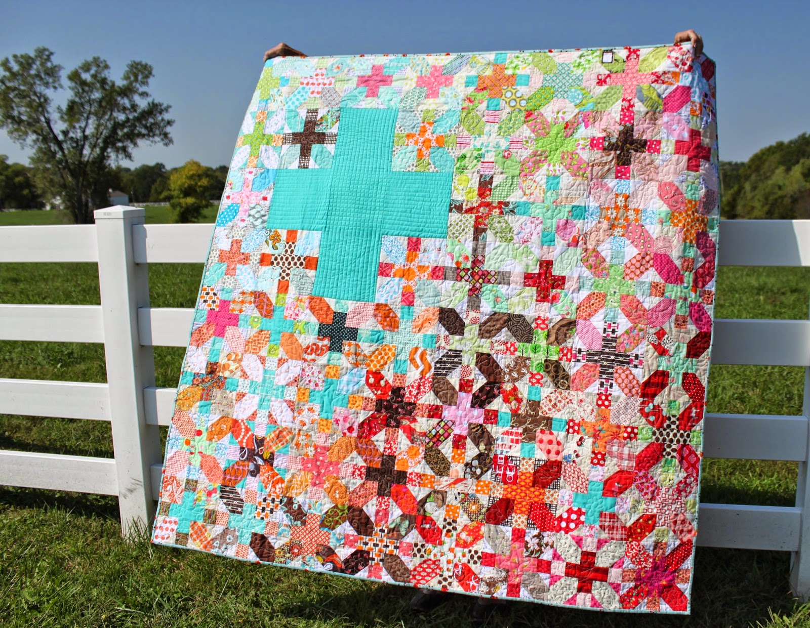 Lollyquiltz Friendship x and + Quilt Reveal