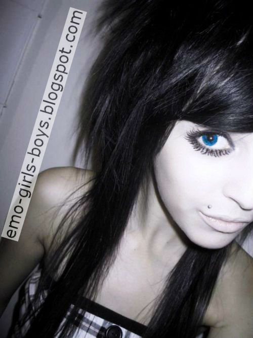Emo Boys And Emo Girls Pics Cute Emo Girls Latest Emo