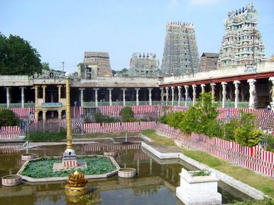 HINDU GOD WALLPAPERS: Meenakshi Amman Temple - Madurai