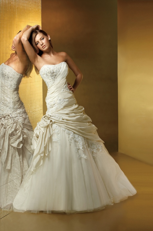 strapless white wedding dresses strapless white wedding dresses
