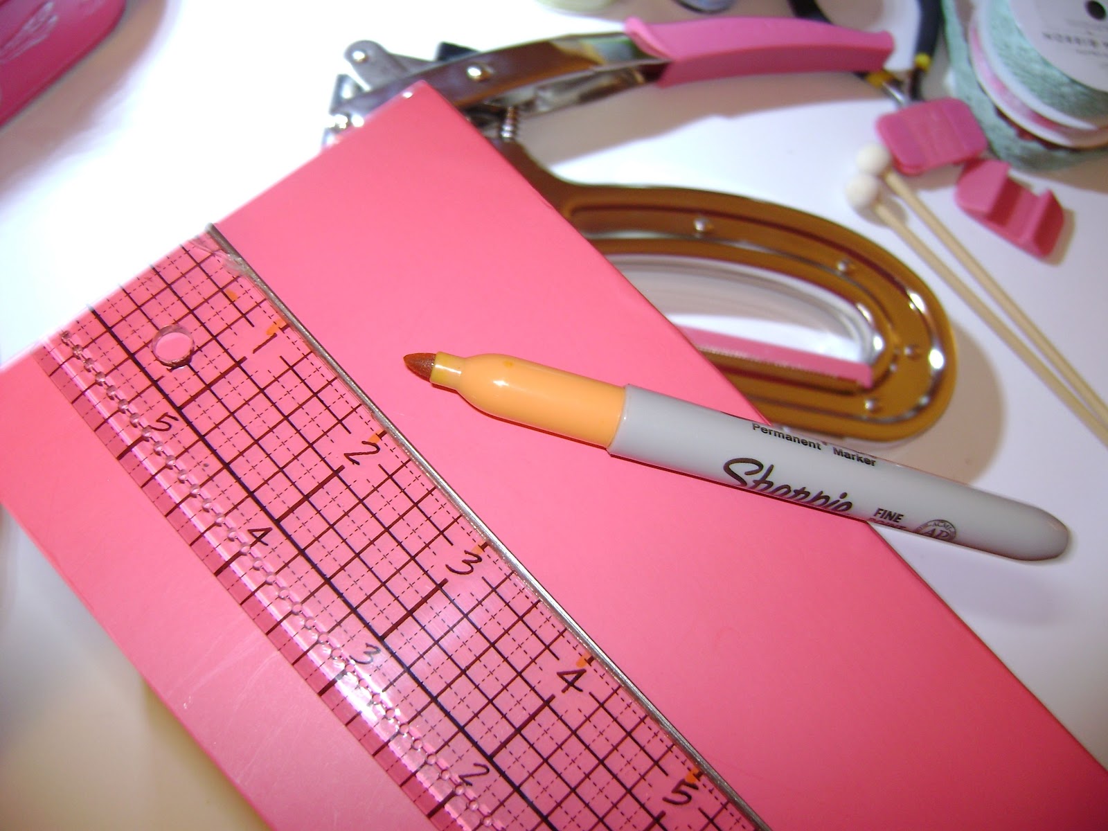 CrabtreeCreations Let's Make A Ribbon Dispenser Box!