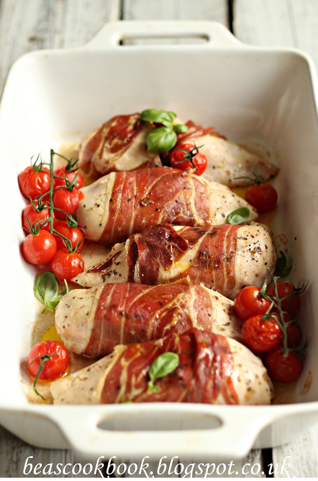 Bea's cookbook: CHICKEN FILLETS STUFFED WITH CHEESE AND SUN-DRIED TOMATOES