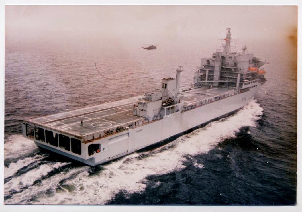 Fuerzas Armadas del Reino Unido  HMS+Argus+1990