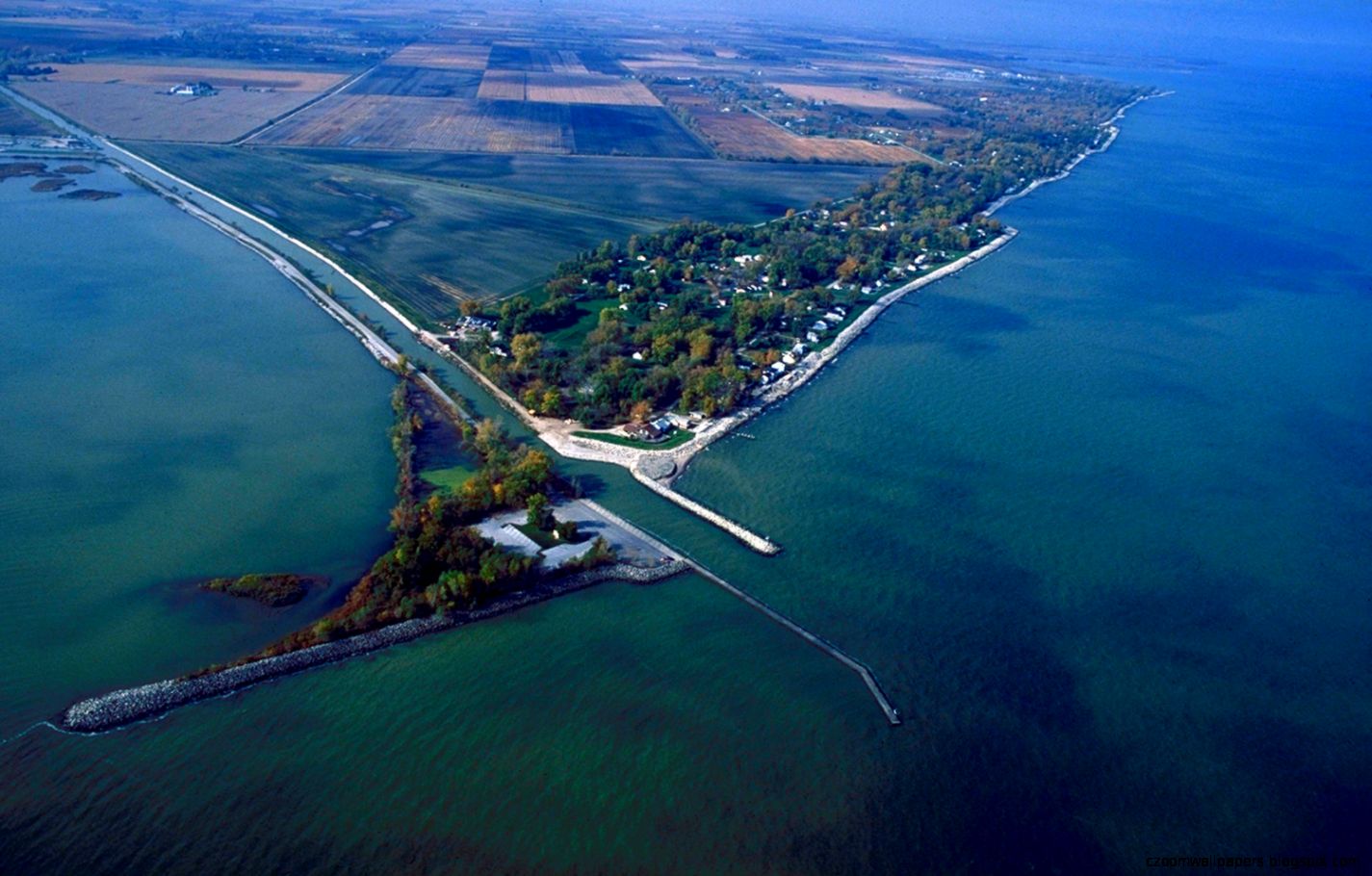 FileThe Lake Erie Shore at Reno Beach Howard Farms FileThe Lake Erie Shore at Reno Beach Howard Farms