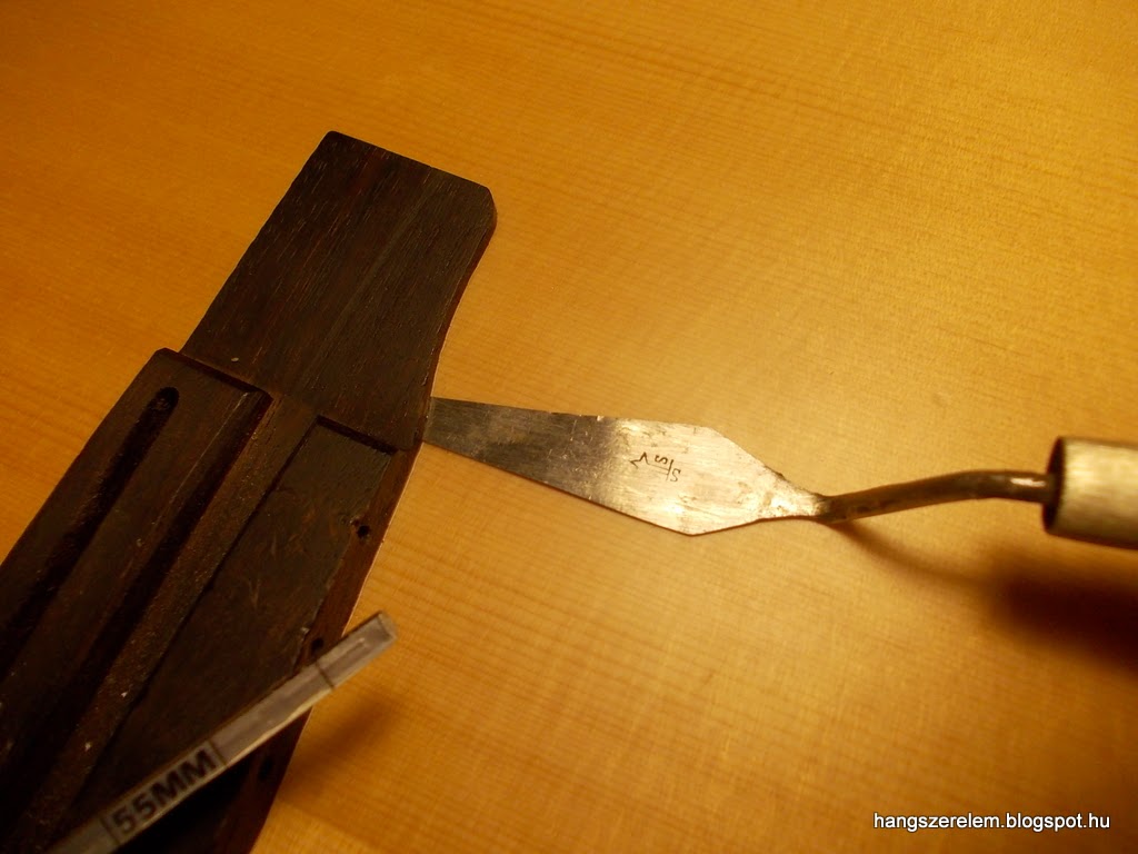 Cort klasszikus elektroakusztikus gitár hangszerjavítás Cort acoustic guitar bridge