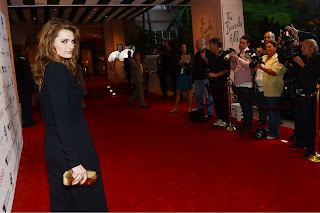 Stana Katic lookimg glamorous on the red carpet at Beverly Hills hotel