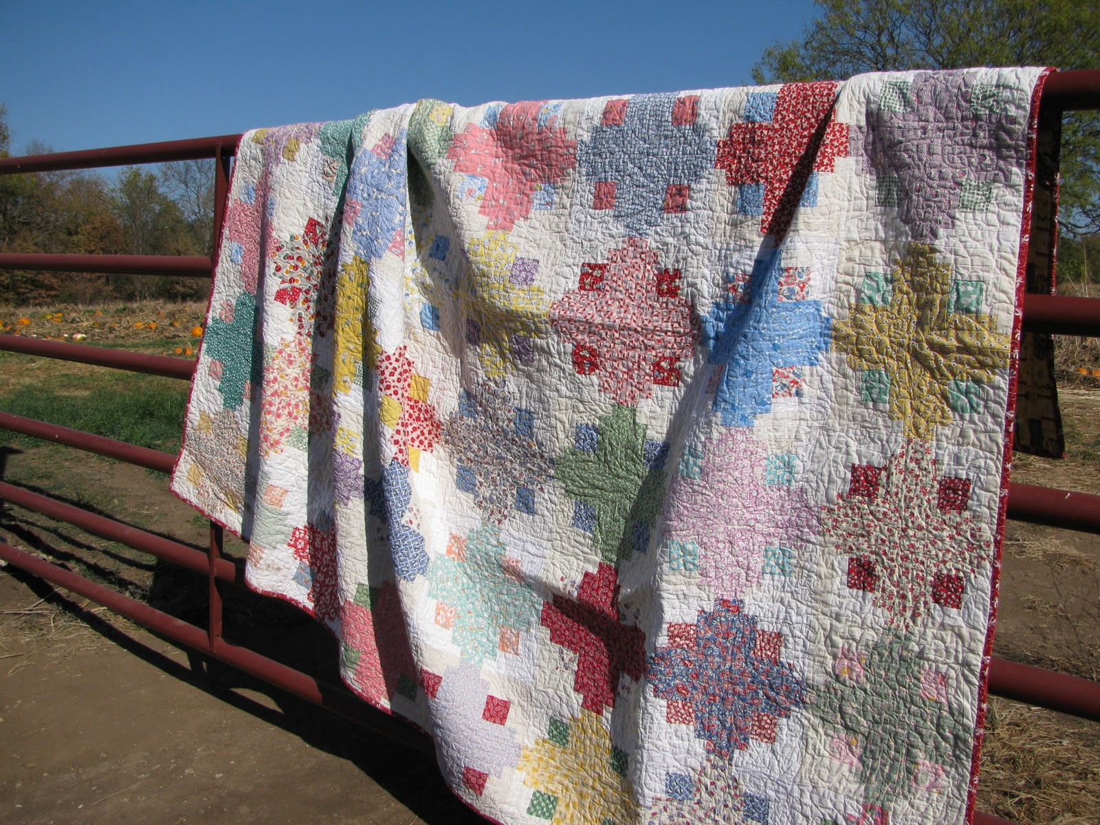 Lollyquiltz Happy HousekeepingFALL BLOGGER'S QUILT FESTIVAL