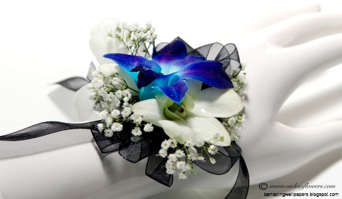 Prom Corsage Boutonniere Vickies Flowers Brighton Co Prom Corsage Boutonniere Vickies Flowers Brighton Co