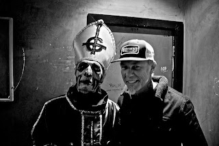 Ghost - Papa Emeritus y James Hetfield Ghost - Papa Emeritus y James Hetfield