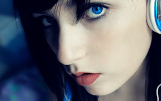 cool blue eyes girl widescreen desktop wallpaper