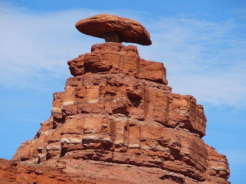 Outstanding rocks صخور معلقة Mexican+hat%255B2%255D