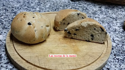 Receta Sencilla De Pan Casero Con Aceitunas Negras
