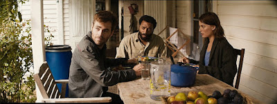 Image of Margot Robbie, Chiwetel Ejiofor and Chris Pine in the post-apocalyptic drama Z for Zachariah