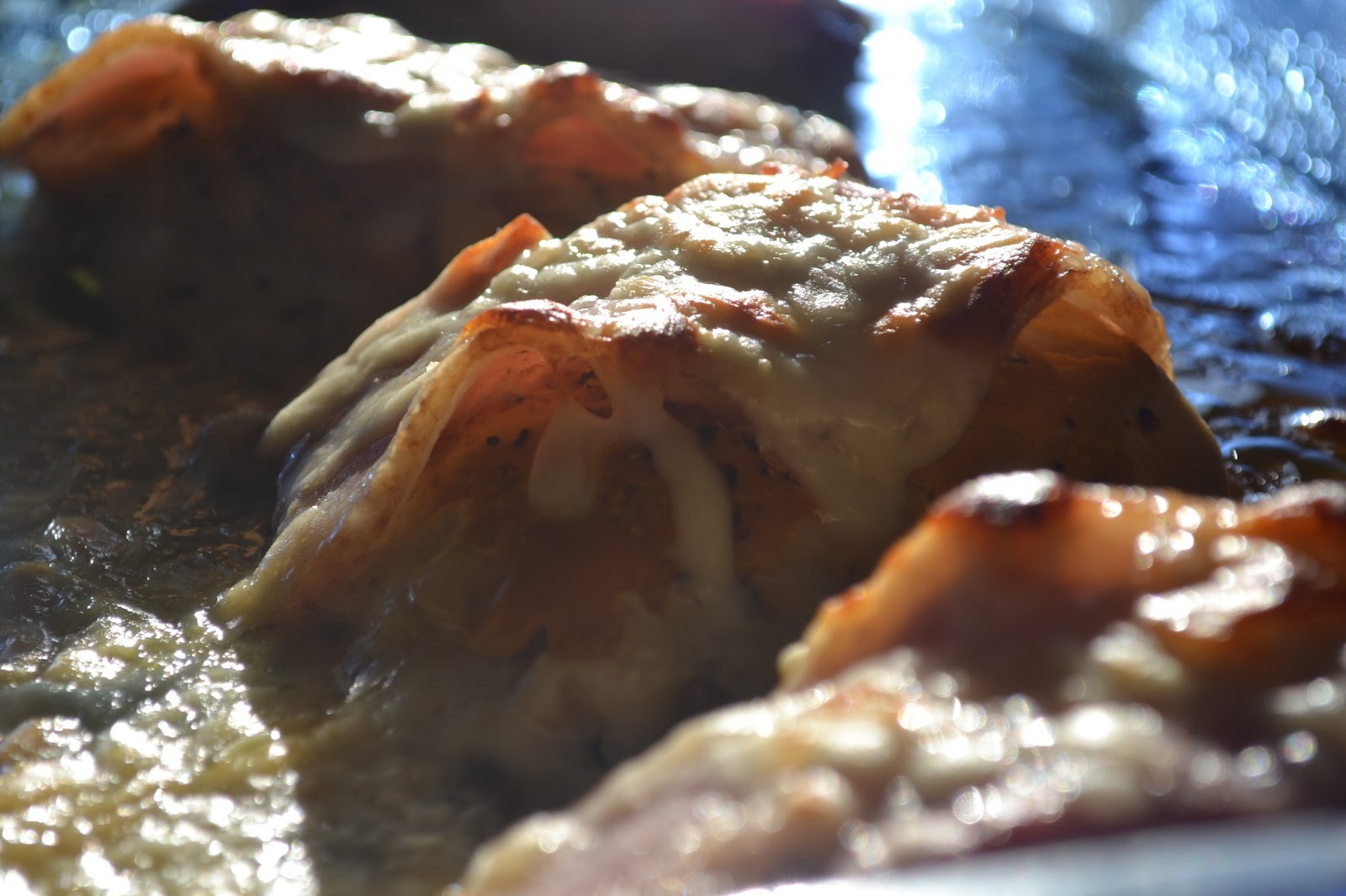 Easy Honey Mustard Mozzarella Chicken