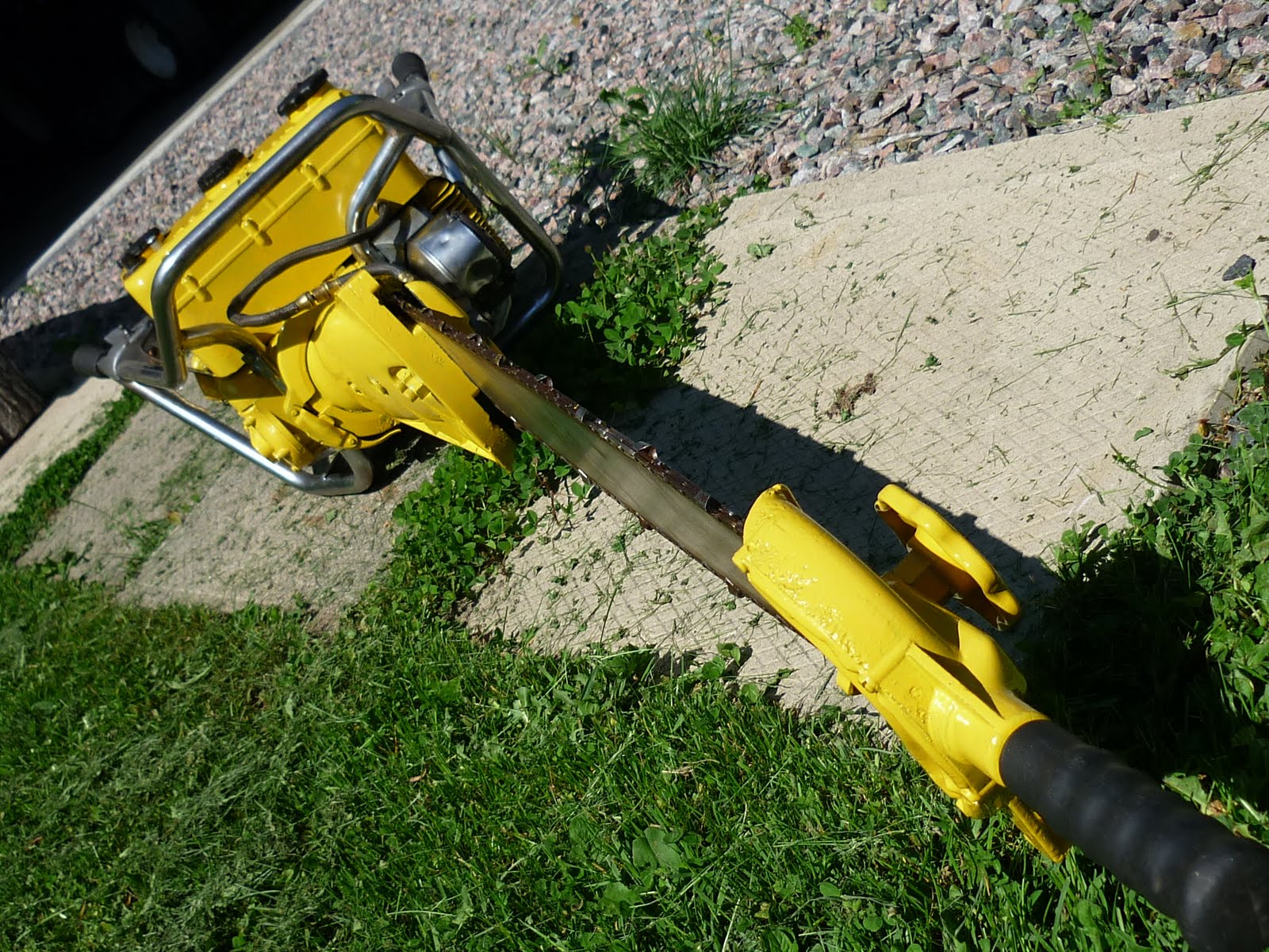 VINTAGE CHAINSAW COLLECTION MCCULLOCH 99.