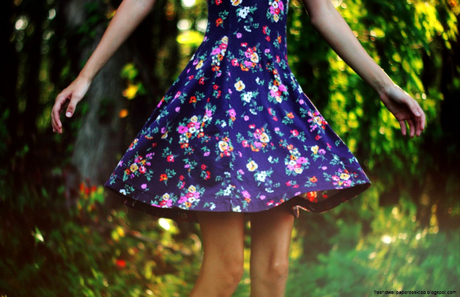 Girl Dress Bokeh Mood HD Wallpaper FreeWallsUp Girl Dress Bokeh Mood HD Wallpaper FreeWallsUp