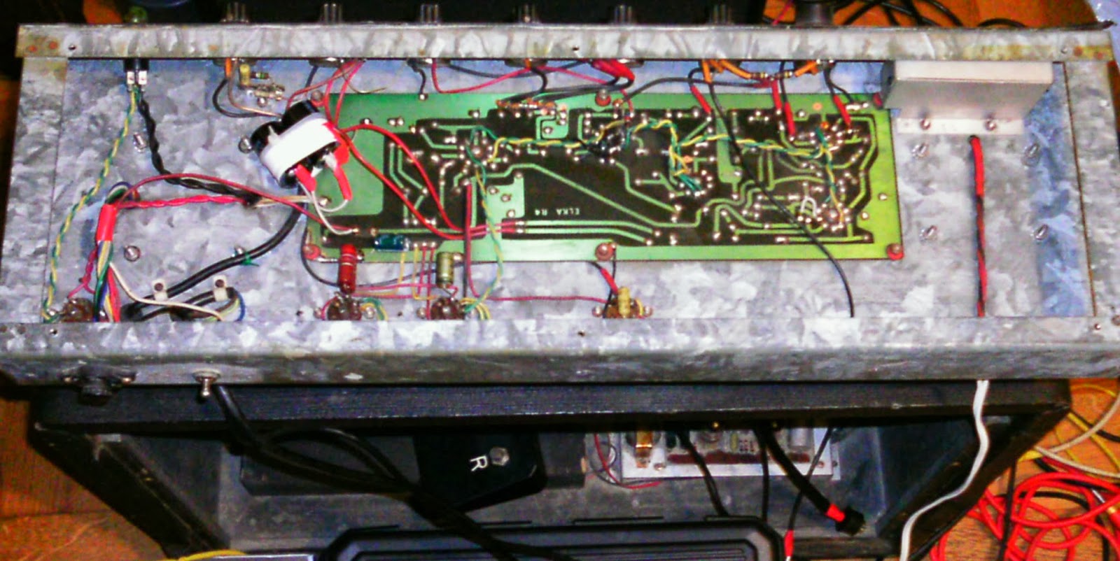 Vintage tube amplifier repair! Guitar Dreamer