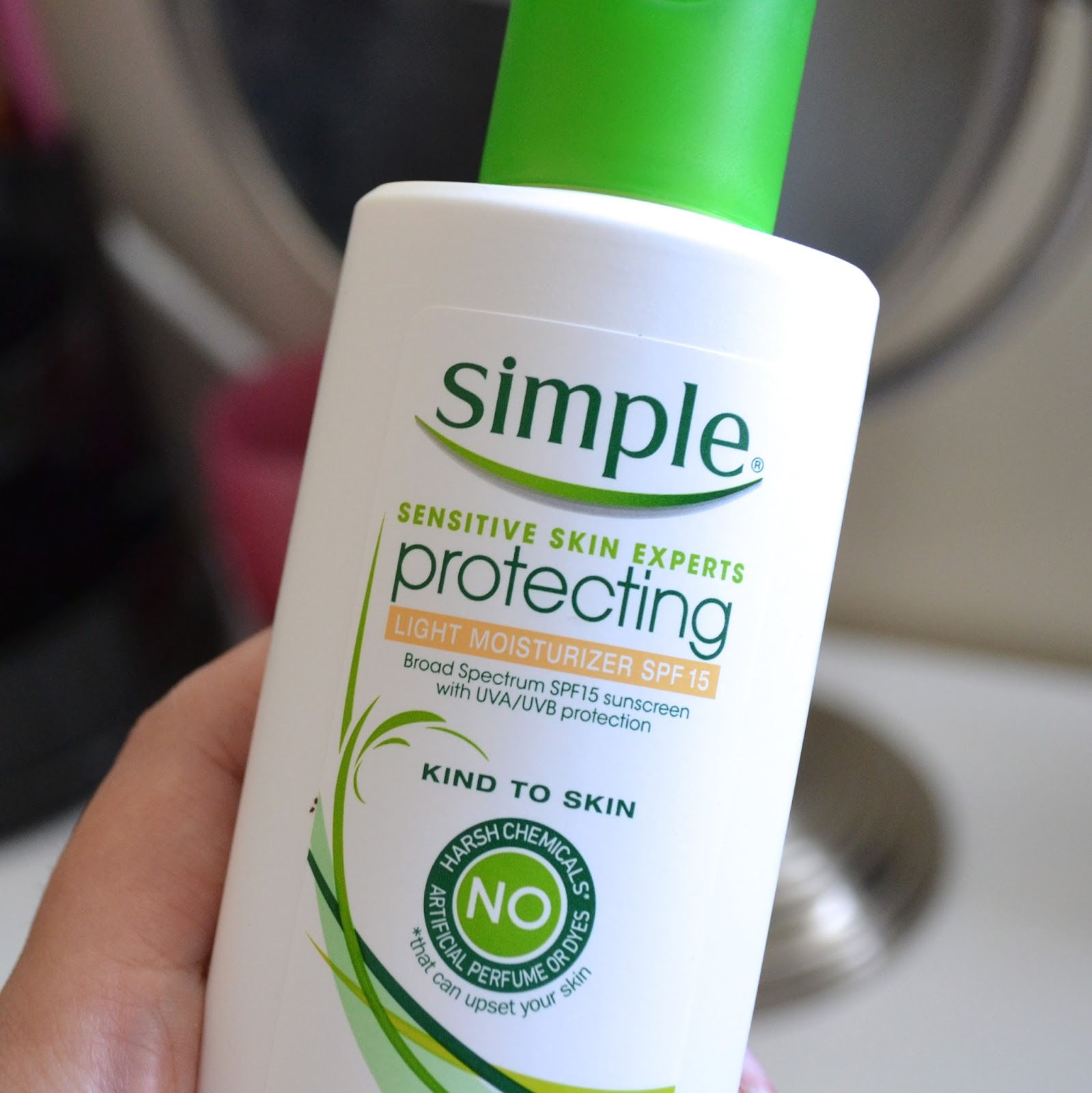 Aquaheart Simple Protecting Light Moisturizer with SPF 15