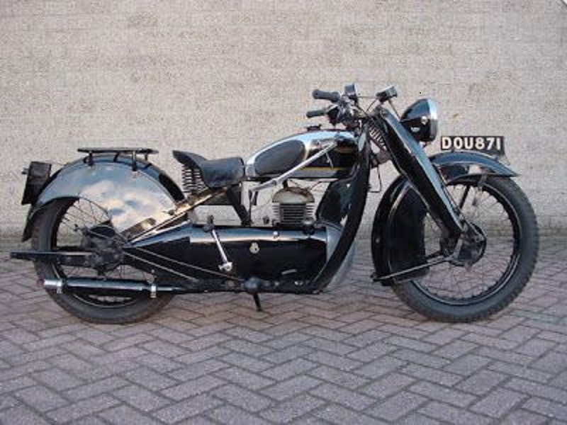 1939 - FRANCIS-BARNETT K39