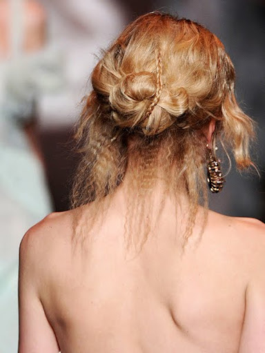 нисък кок Christian Dior есен-зима 2011-2012