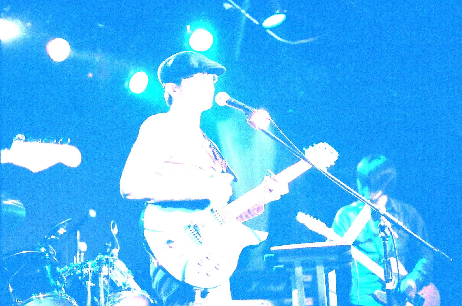 File Under Youthwave 09/10/2012 For Tracy HydeSangenjyaya Heaven's Door