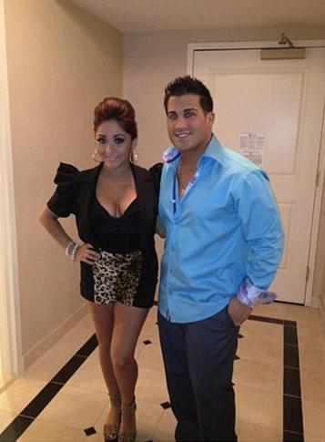 Snooki Baby  on Size  Snooki Is Pregnant With Her Boy Friend Jionni Lavalle S Baby