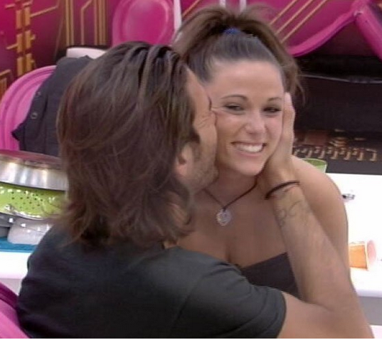 capucine rencontre la petite copine de thomas