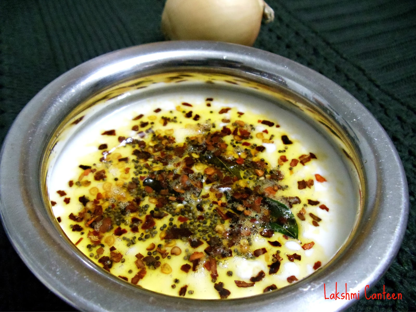 Lakshmi Canteen Eerulli Tambuli (Yogurt based Onion Gravy)