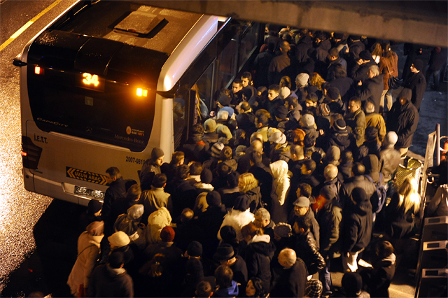 istanbul_kar_metrobus.jpg