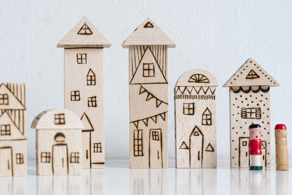 UKKONOOA Polttokuvioidut palikat / Wood Burned Toy Blocks