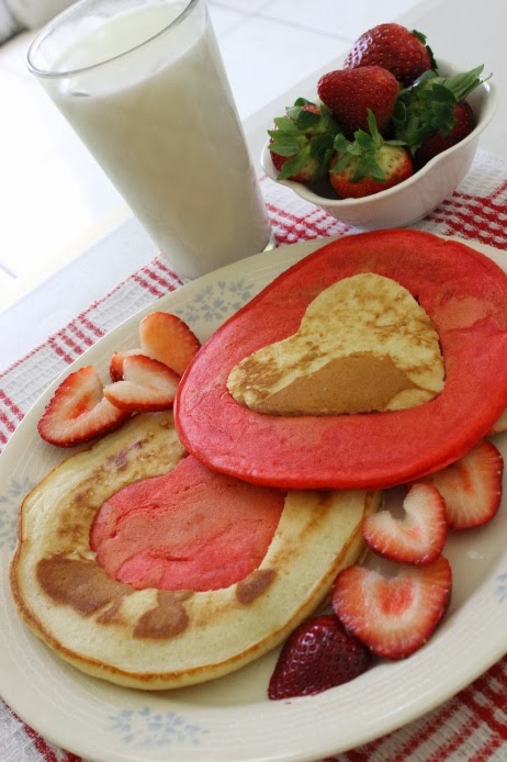 ChiChi's Cuisine : Valentine Pancakes
