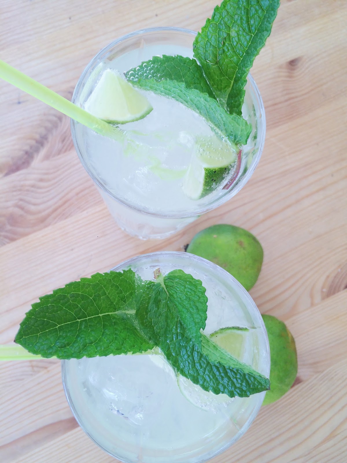 LIME AND ELDERFLOWER SPRITZ Moda de la Mode