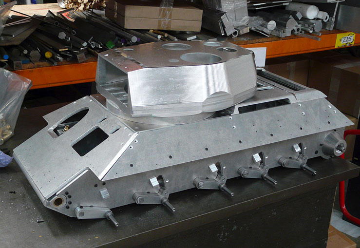 Scale Model News GIANTSIZE RUSSIAN T34 TANK COMING FROM ARMORTEK