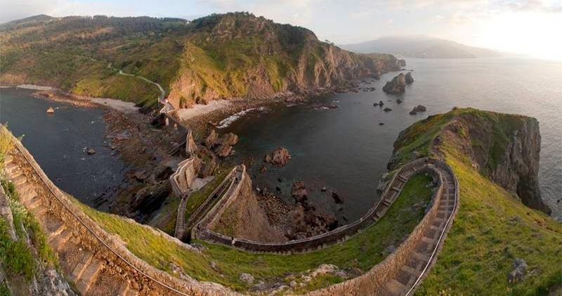 World's Beautiful Landscapes.: San Juan de Gaztelugatxe, Spain