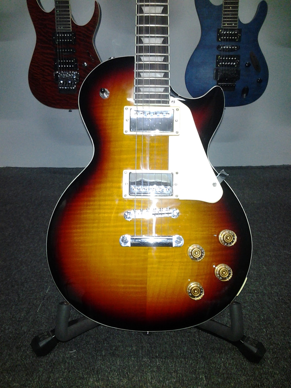 Legacy Studio Epiphone Les Paul Electric Guitar Sunburst