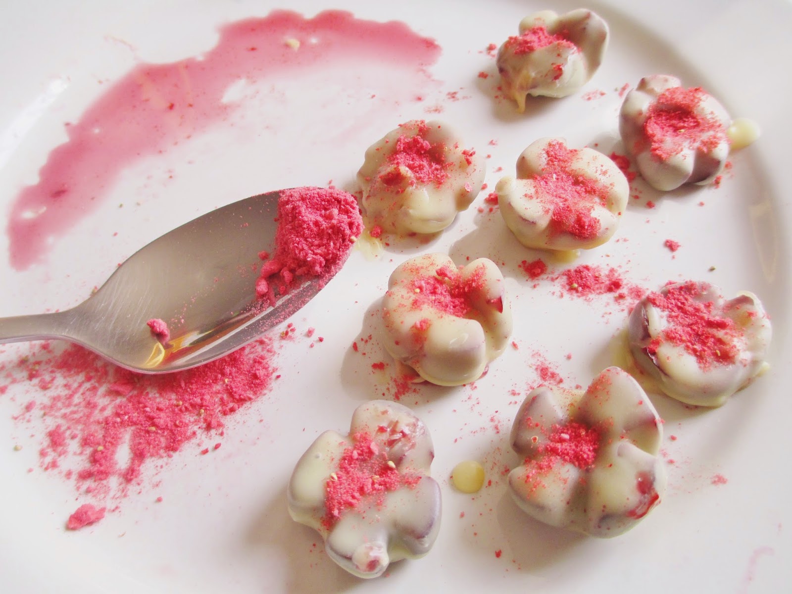 Rawdorable White ChocolateCovered Cherry Blossoms