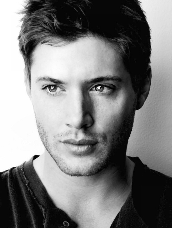 Jensen Ackles Picture Spam!