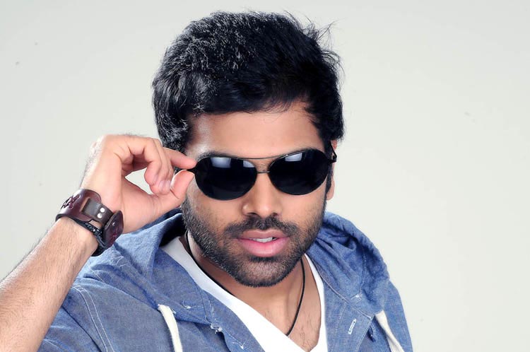 Indian Idol Sri Ramachandra Turns Hero----Cinemad70mm----