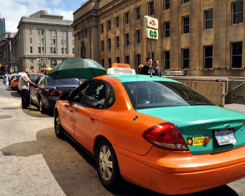 Toronto Grand Prix Tourist A Toronto Blog Hailo taxi